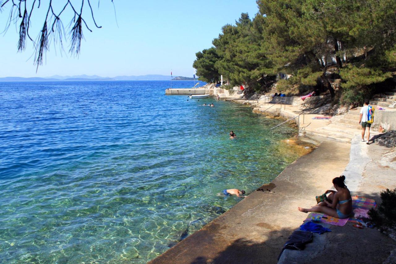 Apartments With A Parking Space Sali, Dugi Otok - 8181 Экстерьер фото